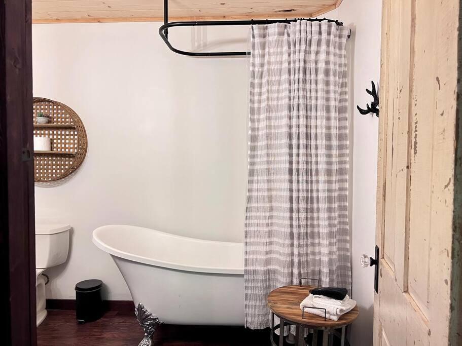 Close To Lake Blue Ridge, Hot Tub, Swing Beds Morganton المظهر الخارجي الصورة