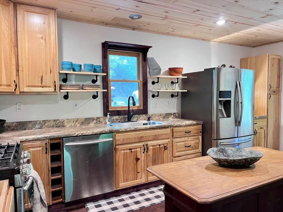 Close To Lake Blue Ridge, Hot Tub, Swing Beds Morganton المظهر الخارجي الصورة